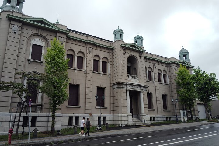 Otaru: Day & Night Walk in a Nostalgic Historic Port Town