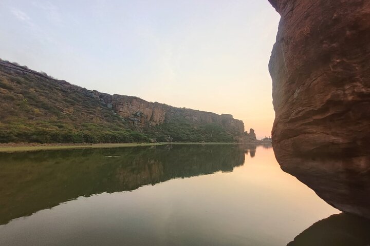 Hire a Guide to visit Badami/Aihole/Pattadakal with own transport