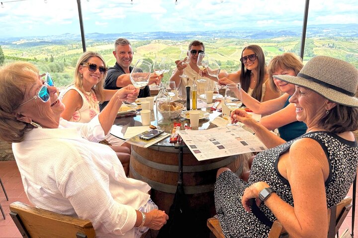 Family-Friendly Tuscany Day Tour for Wine Lovers and Non-Drinkers