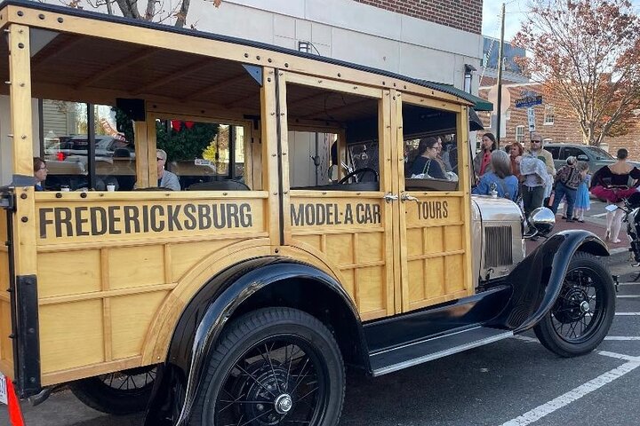 Historic Fredericksburg Tours in a open view 1920's Model-A Wagon