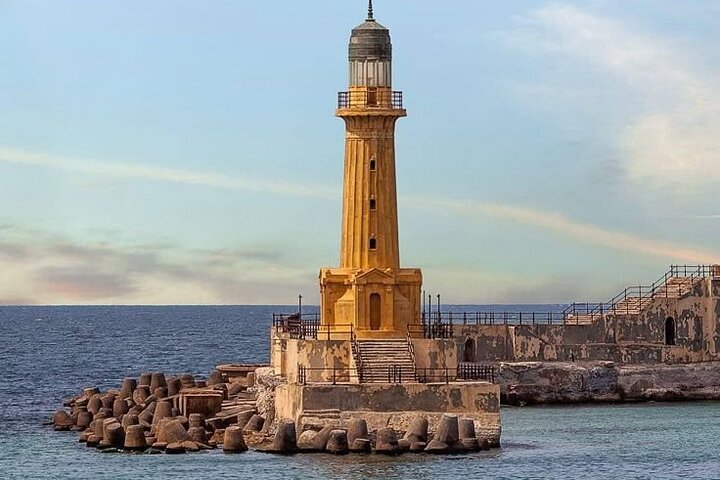 Vibrant Alexandria: Citadel, Library & Catacombs Tour