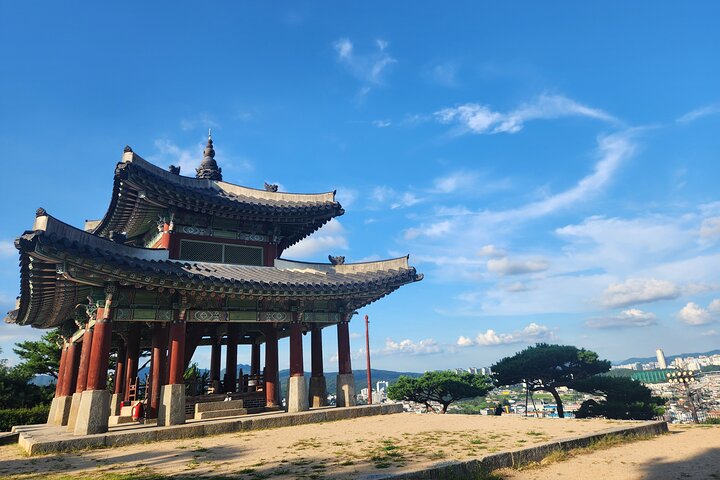 UNESCO Suwon Hwaseong Fortress Wall Hiking Tour with Expert Guide