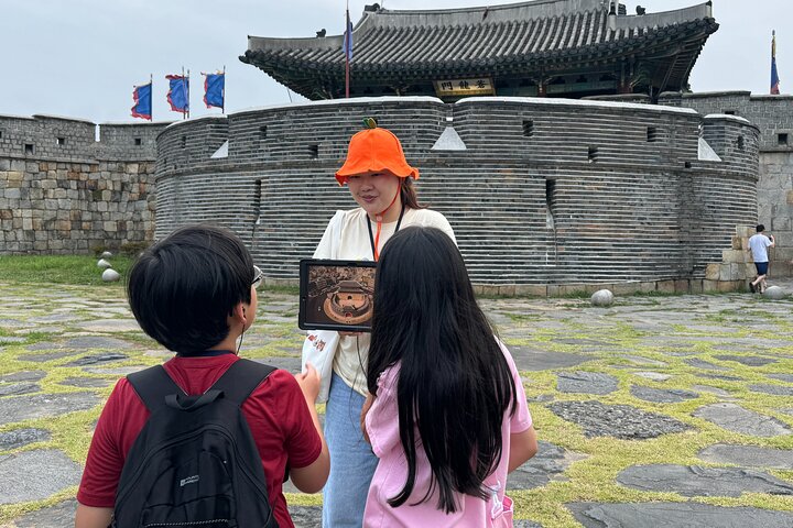 UNESCO Suwon Hwaseong Fortress Wall Hiking Tour with Expert Guide