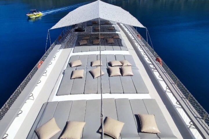 Oludeniz Full Day Boat Cruise with Lunch and Butterfly Valley