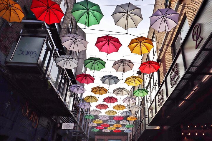 Dublin Historical Centre Food Tour with 7 Food Tastings & Drinks