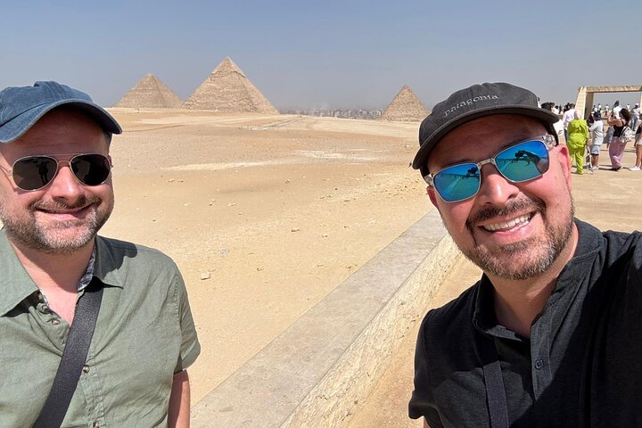 Private Tour to Grand Museum and Pyramids from Alexandria port