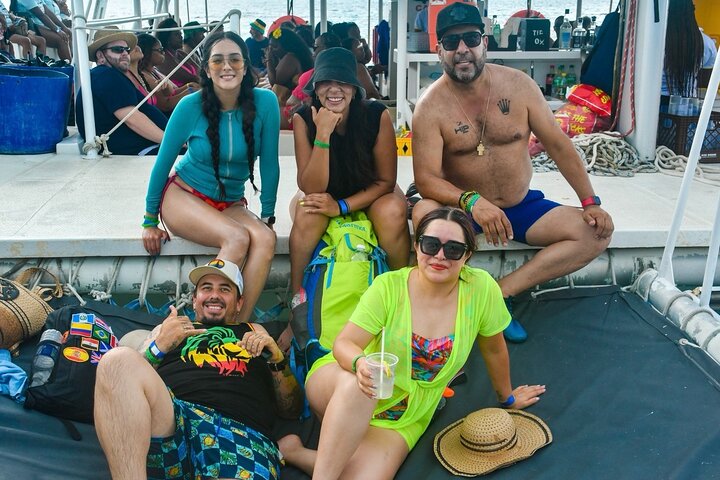 Party Catamaran Sunset Ricks Cafe Negril Open Bar and DJ
