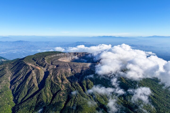 Best Day Tour: Santa Ana Volcano Hiking + Lake Coatepeque