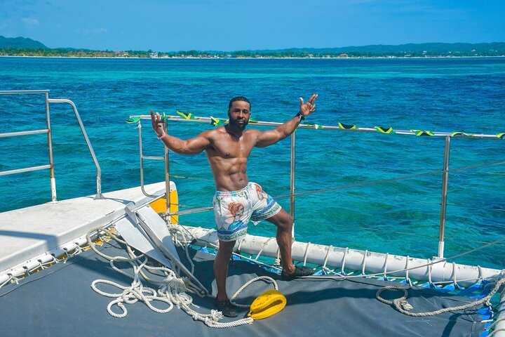 Ricks Cafe Cruise Snorkeling Open Bar DJ OCEAN EDEN BAY/CORAL