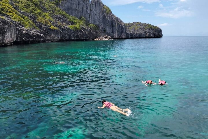 Koh Samui: Angthong National Marine Park 42-Island Speedboat Tour