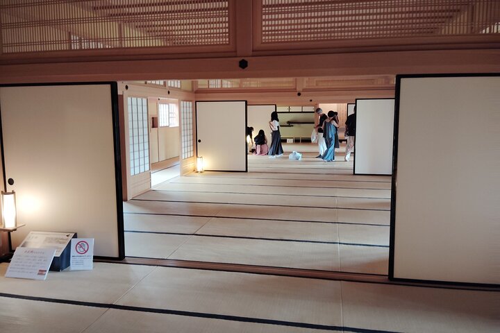 Hakodate: Goryokaku Star Fort & Tower Guided History Tour
