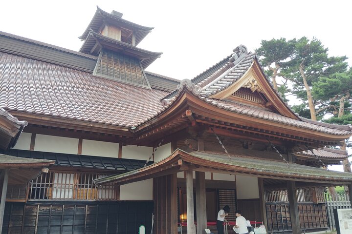 Hakodate: Goryokaku Star Fort & Tower Guided History Tour