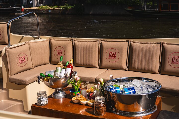 Amsterdam All-Inclusive 90-Minutes Canal Cruise by Captain Jack