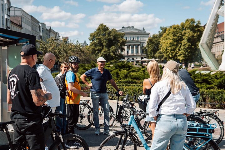 Poznań Highlights on a Guided Bike Ride