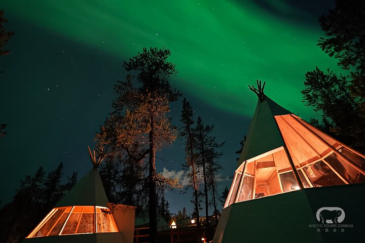 2 - Night Aurora Quest with Glass Tipi Experience