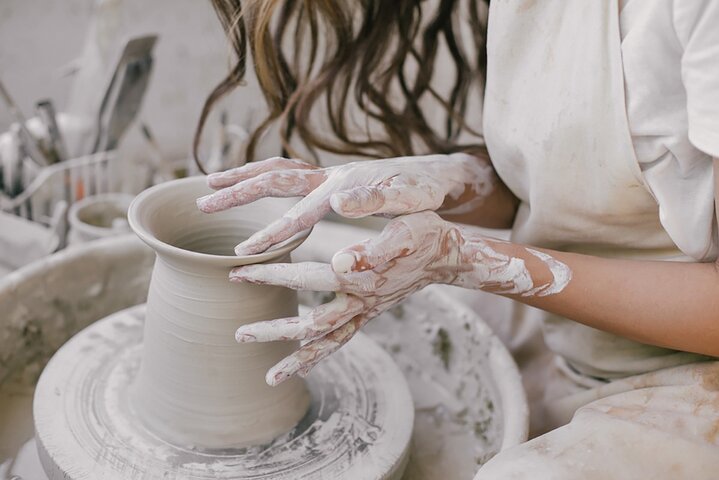 2-Hour Pottery Making Workshop in Ragusa