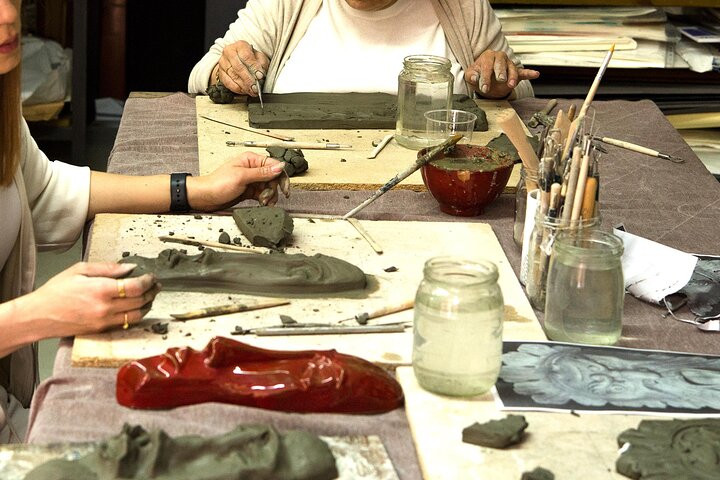 2-Hour Pottery Making Workshop in Ragusa