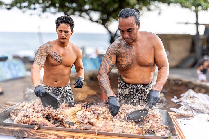 Big Island, Hawaii: Admission to Voyagers of the Pacific Luau