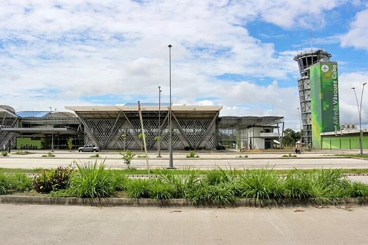 Pickup Airport Hotel or Hotel Airport only in Leticia