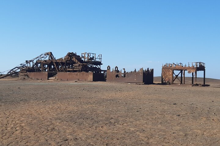 Skeleton Coast Park, and Ship Wrecks Old Oil Rigg, Diamond Field