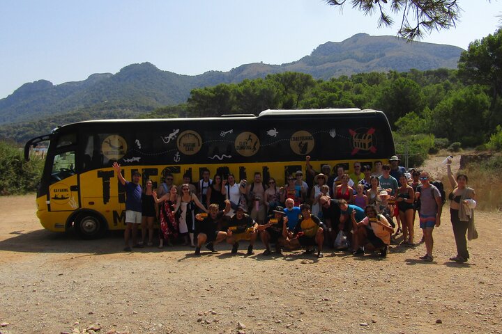 Mallorca: Kayaking, Sea Cave, Cliff Jumping & Snorkel Tour