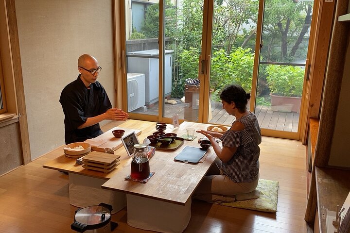 Vegan Sushi Class in Tokyo–6 Kinds, Cultural Story & Full Meal