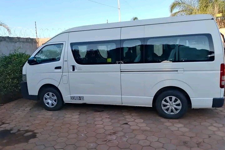 Airport and Hotel Shuttle
