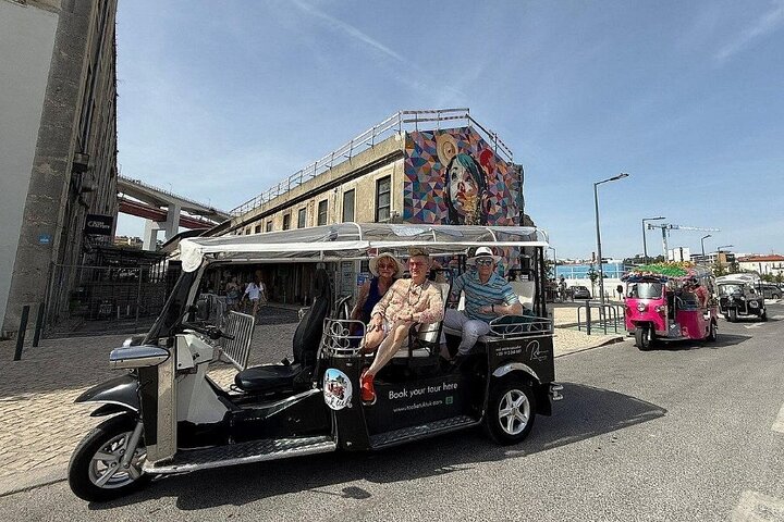 True 4Hour Private Tuk Tuk Tour: Discover Lisbon with a Local!