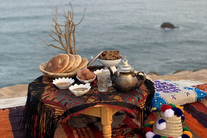 Agadir/Taghazout: Sunset Sandboarding Quad Bike & Moroccan Dinner