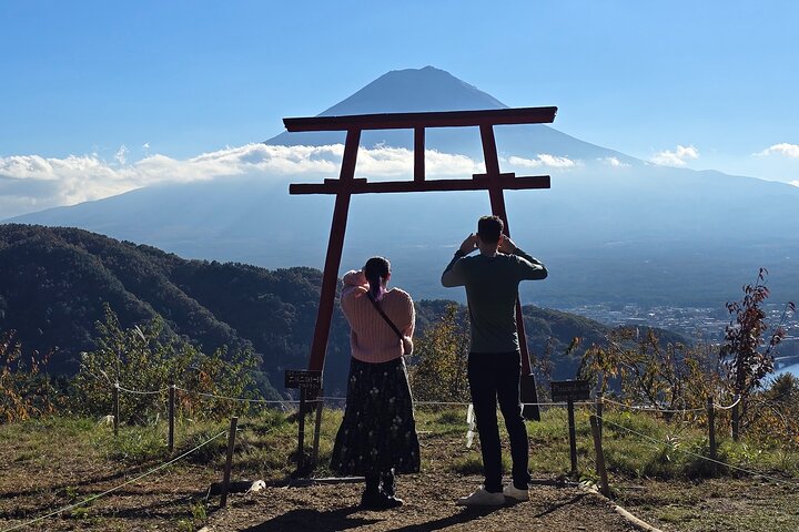 Locally Owned: Private Mt. Fuji Icons & Hidden Gems (Kawaguchiko)