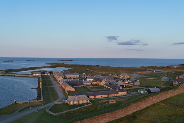 Fortress of Louisbourg Historic Tour: Cruise-Passenger Friendly