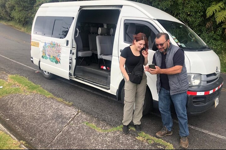 Full Day Poas Volcano, La Paz Waterfall Gardens and Coffee Plantation Experience