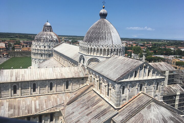 Pisa all inclusive: Baptistery, Cathedral and Leaning Tower guided tour