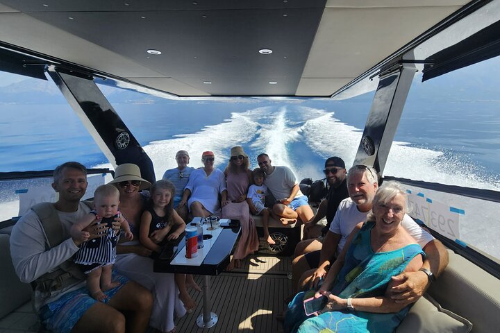 Hvar & Brač PRIVATE Speedboat: Cave, Blue Lagoon & Hidden Bays