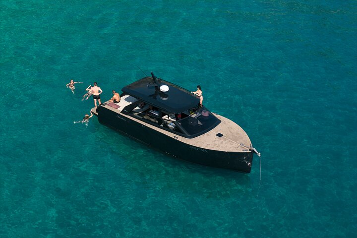 Hvar & Brač PRIVATE Speedboat: Cave, Blue Lagoon & Hidden Bays