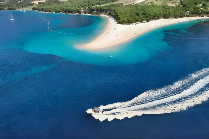Makarska 4-Island Luxory Boat Tour: Hvar Town & Pakleni Islands