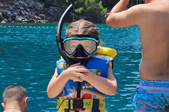 Makarska 4-Island Luxory Boat Tour: Hvar Town & Pakleni Islands