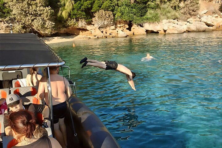 Makarska 3-Island Speedboat Tour: Golden Horn and "Little Venice"