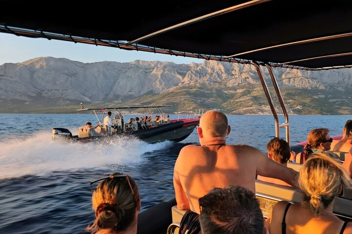 Makarska 3-Island Speedboat Tour: Golden Horn and "Little Venice"
