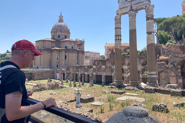 Rome: Colosseum, Forum & Palatine with Arena Access + Audio Guide