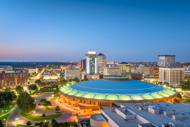 Astonishing Bar Crawl in Wichita