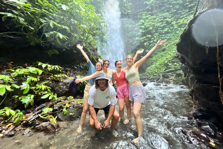 Lombok Private Car Or Van Hire With Driver