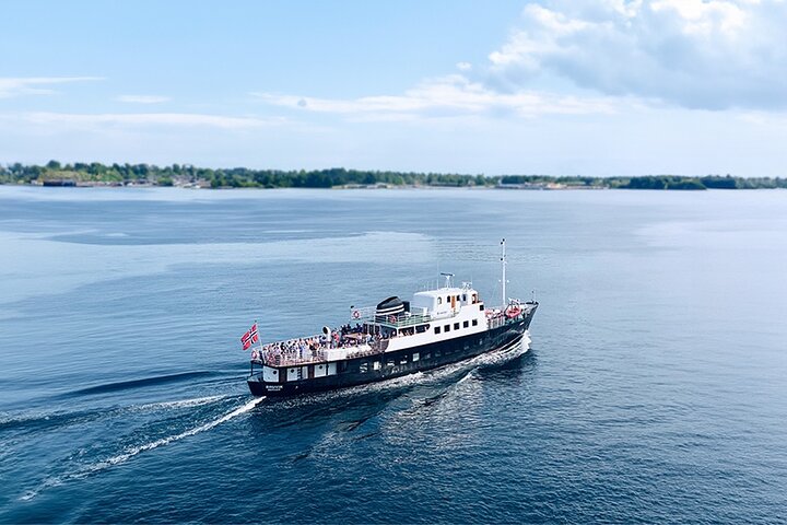 All About the Fjords in One Tour by Boat and Bus from Ålesund