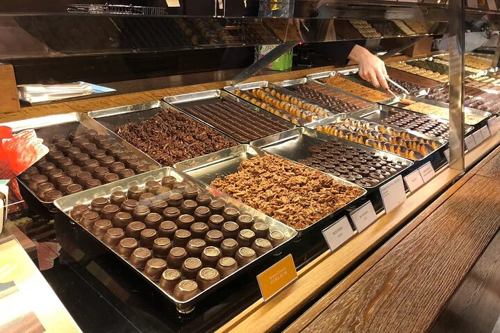 Swiss Experience: Chocolate Tasting and City Tour of Basel