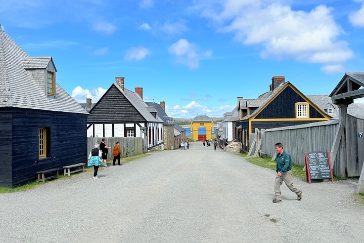 Louisbourg Fortress & Lighthouse Tour from Sydney Cape Breton