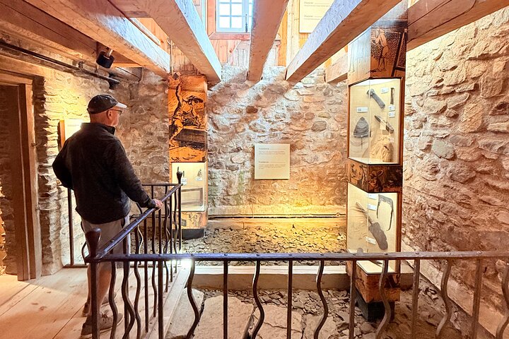 Louisbourg Fortress & Lighthouse Tour from Sydney Cape Breton