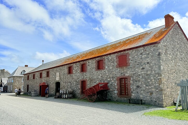 Louisbourg Fortress & Lighthouse Tour from Sydney Cape Breton