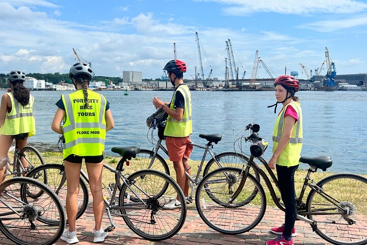 Islands & Harbor Bike Tour-Sightseeing + Exploring Must-See Sites