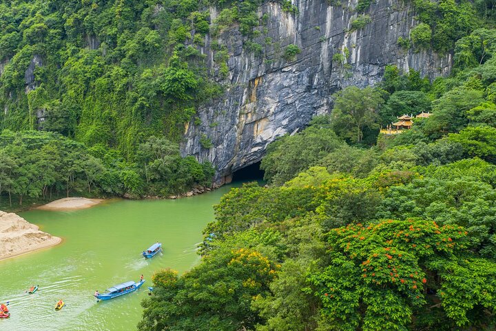 Phong Nha Cave and Paradise Cave: Guided Boat Tour & Exploration