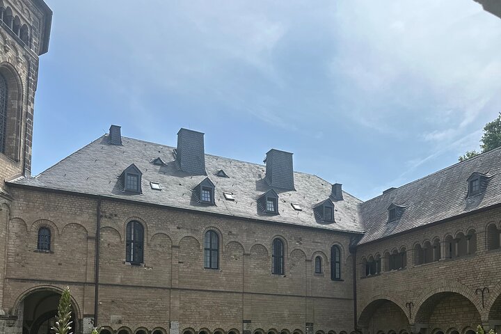 Explore Bonn with Beethoven, Lunch and Haribo Walking Tour 2,0hr